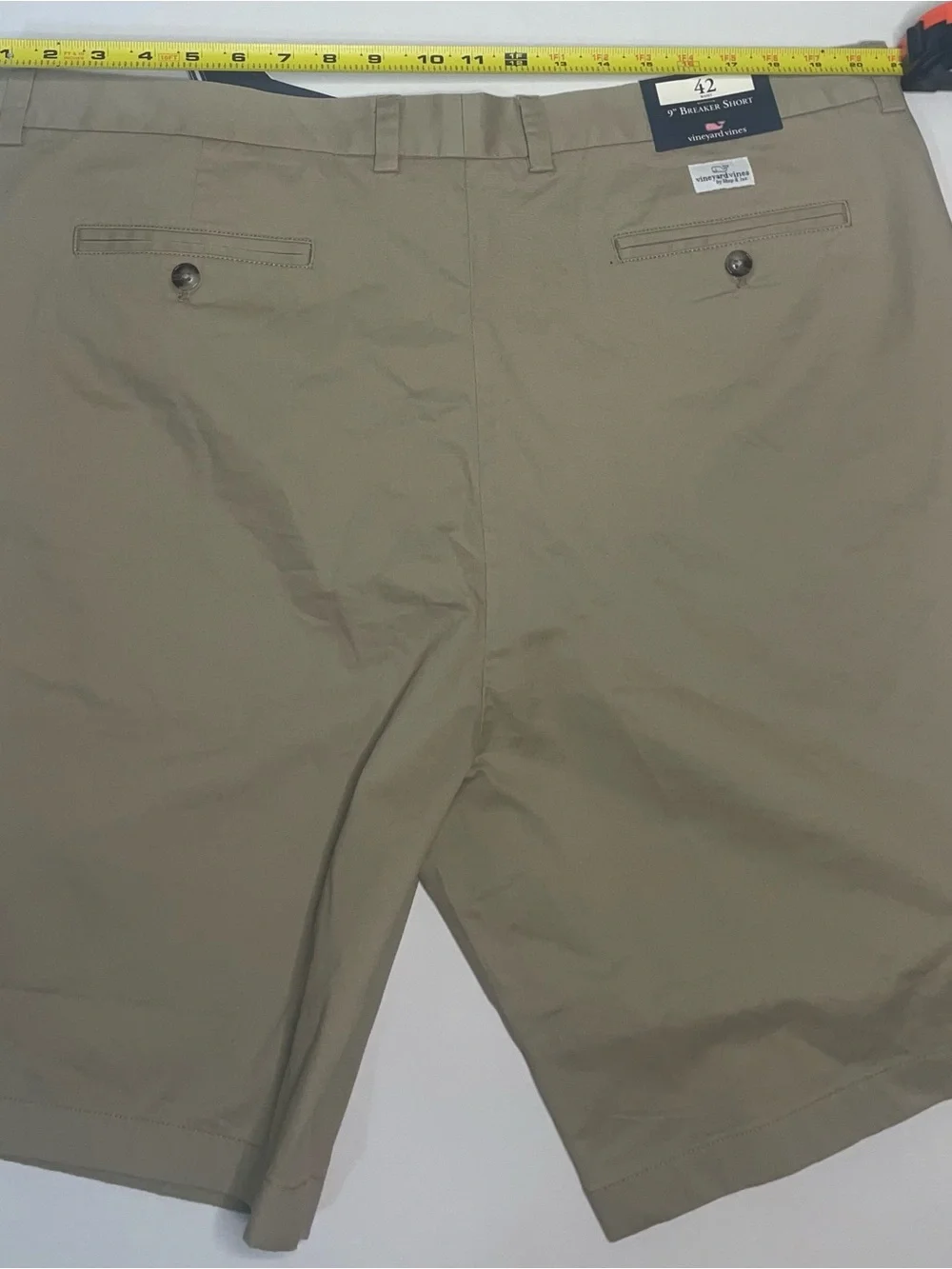 NWT Vineyard Vines Khaki 9